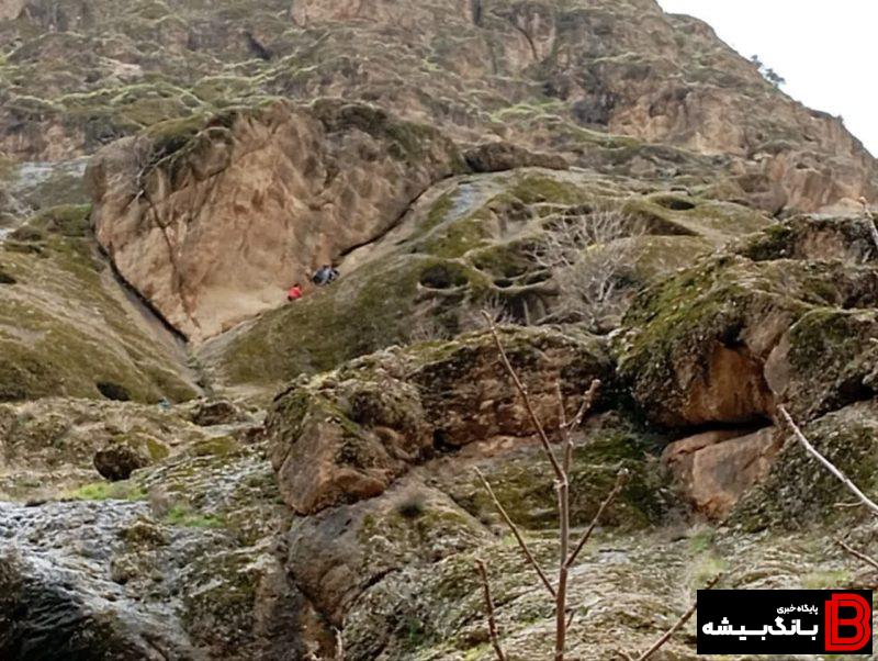 نجات شهروند ۴۵ ساله خرم آبادی گرفتار در مخملکوه لرستان نجات شهروند ۴۵ ساله خرم آبادی گرفتار در مخملکوه لرستان