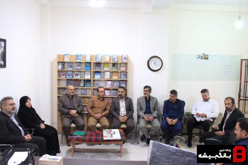 برگزاری یادواره شهدای هنرمند در لرستان برگزاری یادواره شهدای هنرمند در لرستان