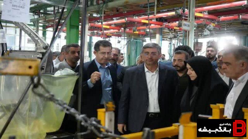 اشتغال در خودروسازی بروجرد به ۲۰۰۰ نفر میرسد اشتغال در خودروسازی بروجرد به ۲۰۰۰ نفر میرسد