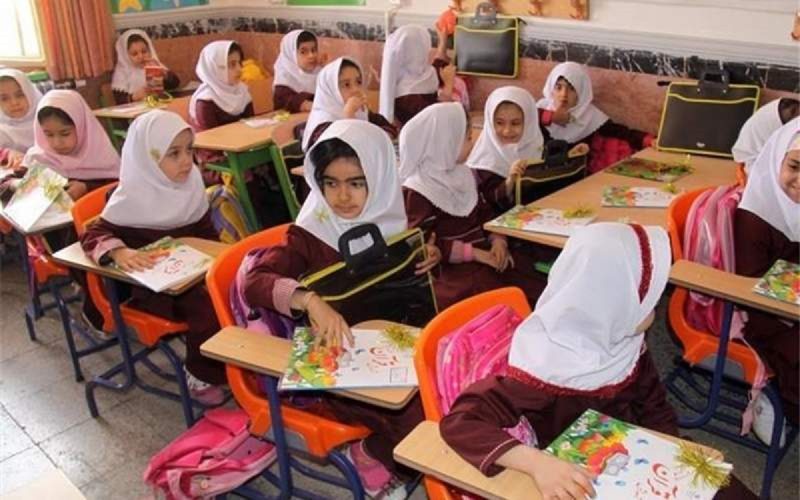 ۱۲ هزار معلم ابتدایی در لرستان توانمند می‌شوند