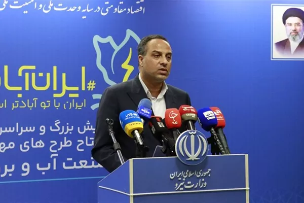 آبرسانی به ۱۵۷ روستا در دو استان زنجان و لرستان /۱۹۳۷ کیلومتر شبکه و خطوط انتقال آب برای توسعه آبرسانی روستایی اجرا شد